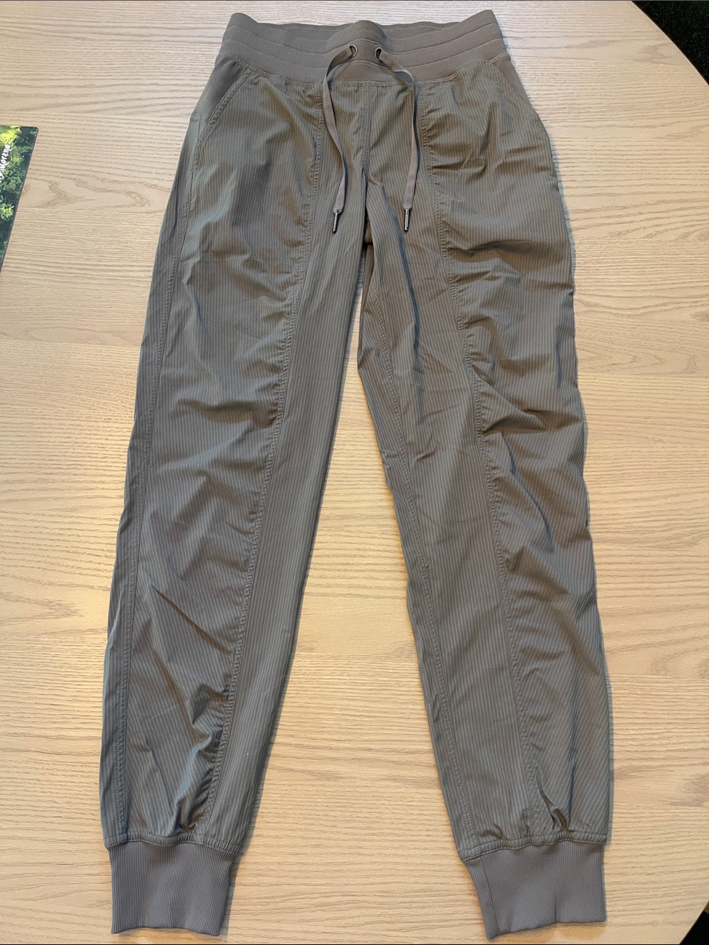 lululemon Dance Studio Mid-Rise Jogger Full length Army Green Women Jogger Pants
